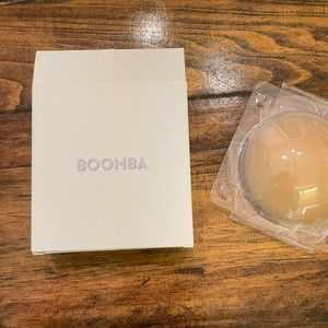 Boomba sticky nipple covers